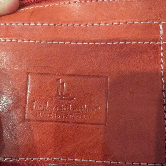 Vintage Large Leaders in Leather Tooled Floral Overnight Bag - Picture 5 of 12